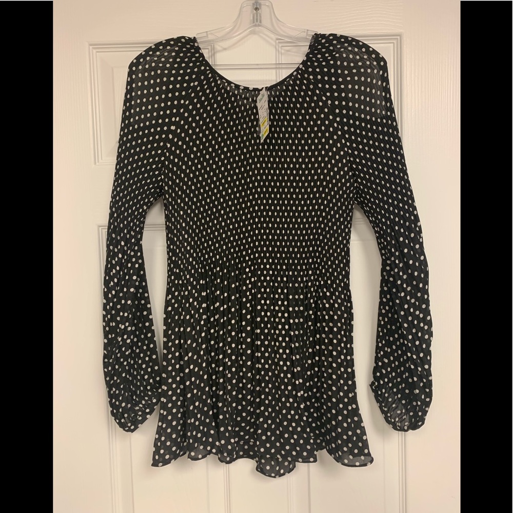 NWT Melissa Paige cold shoulder top, large - Picture 1 of 4